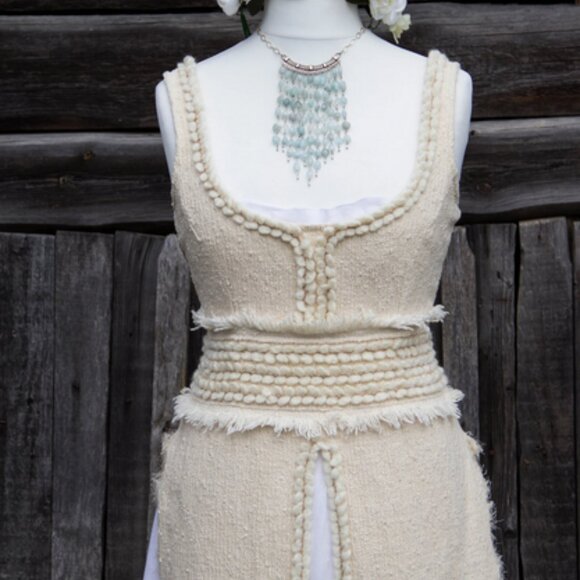 Pagan lace up Handmade Viking wedding dress, wool - Picture 3 of 8